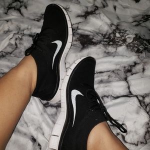 Sold ******Nike free run  flyknit